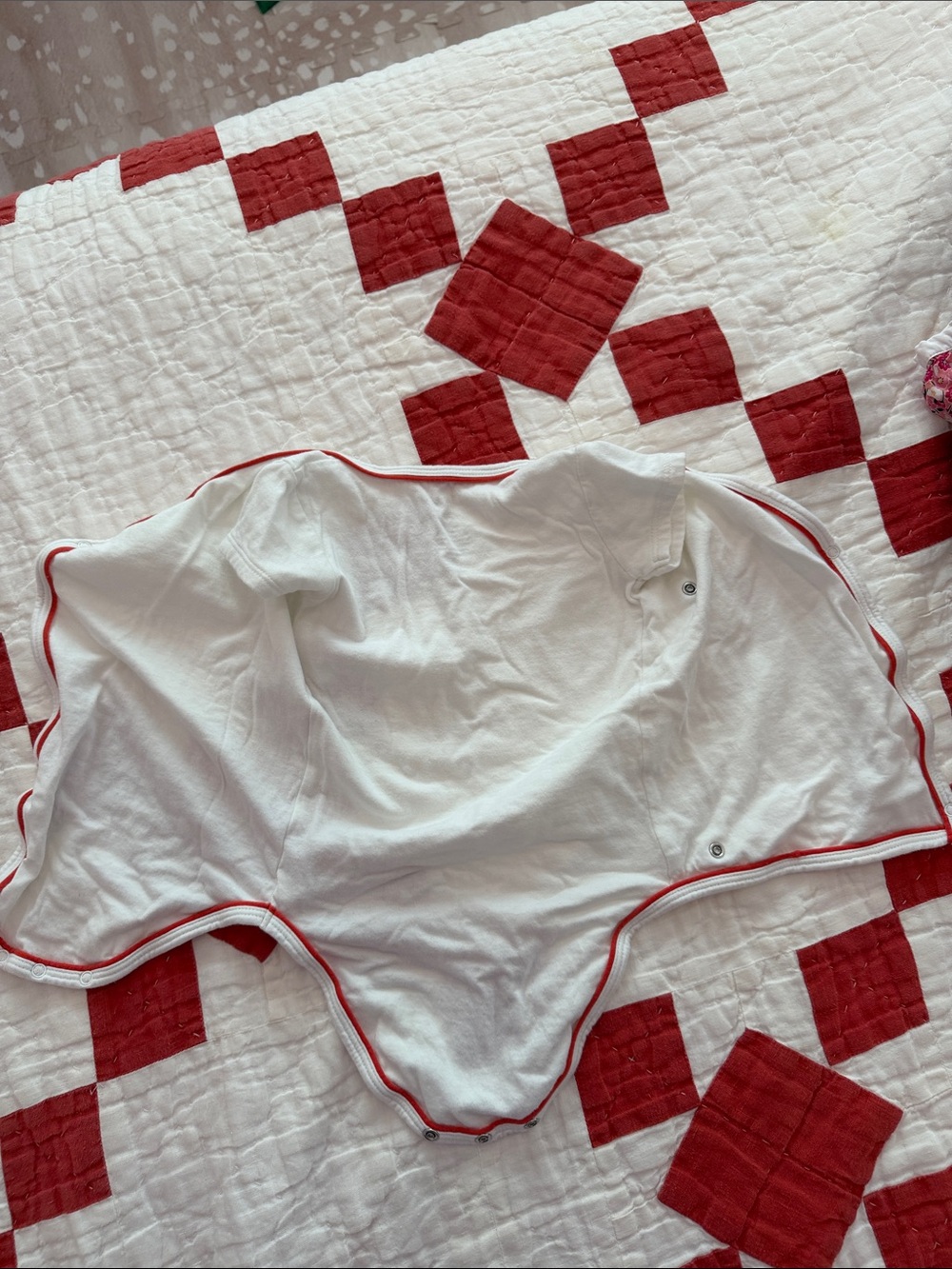 Oso & Me White Baby Kimono Onesie with Red Trim - Picture 3 of 3
